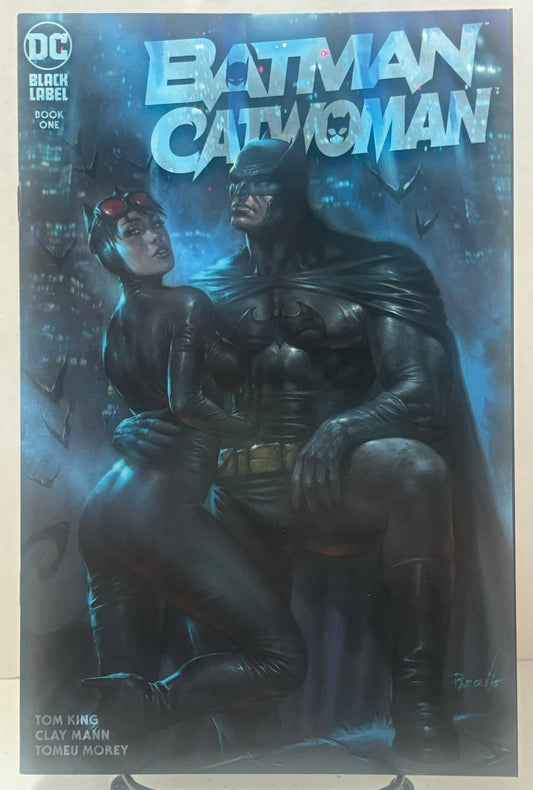 Batman Catwoman Book One Lucio Parrillo Trade Dress Variant NM (pre-owned)