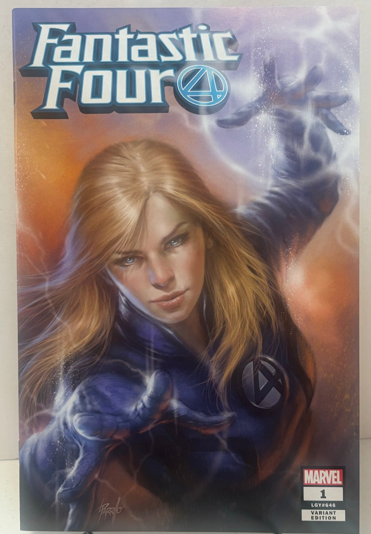 Fantastic Four #1 Lucio Parrillo Trade Dress Variant NM (pre-owned)