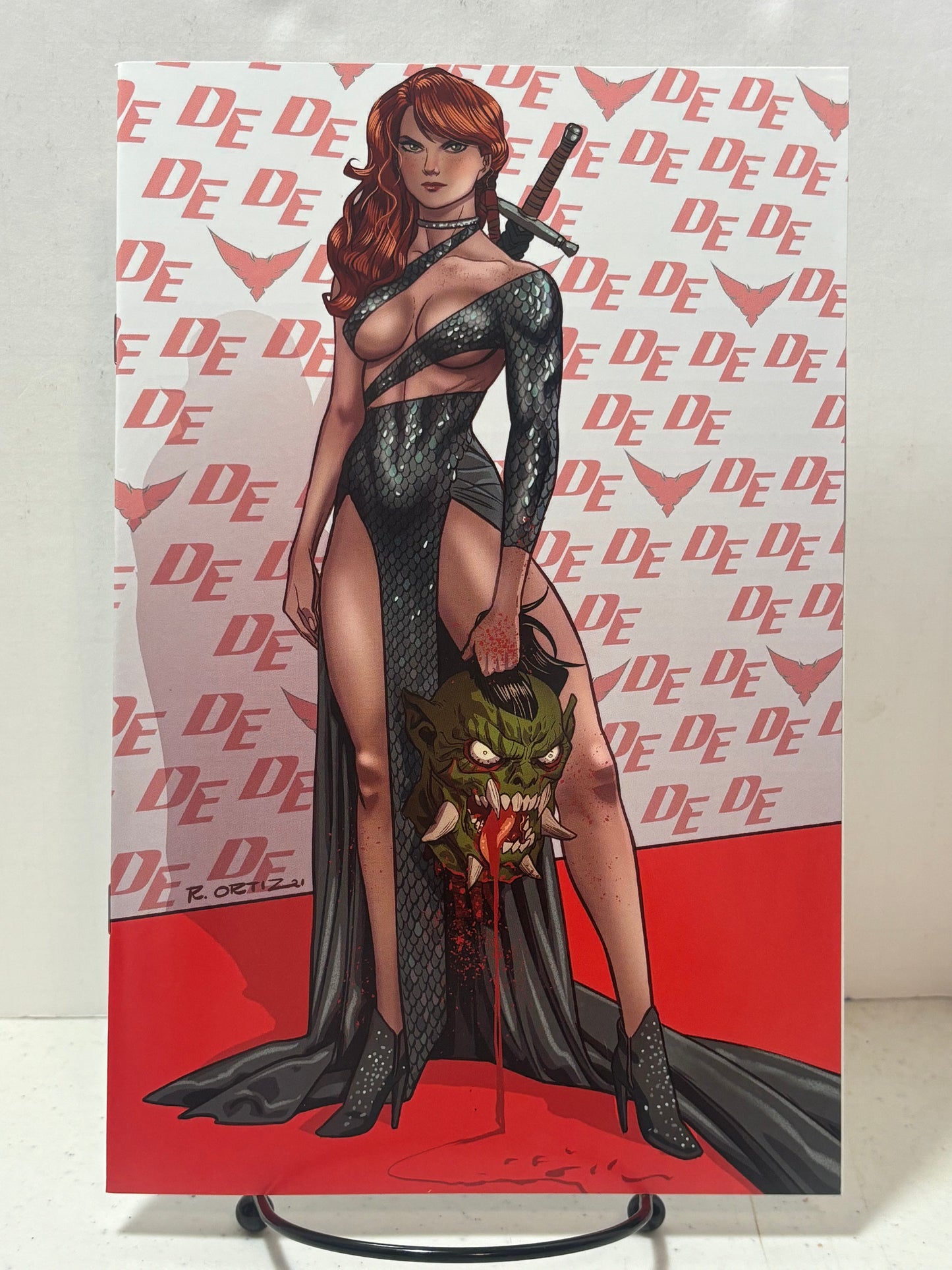 INVINCIBLE RED SONJA #3 RICHARD ORTIZ Virgin Red Carpet Variant NM