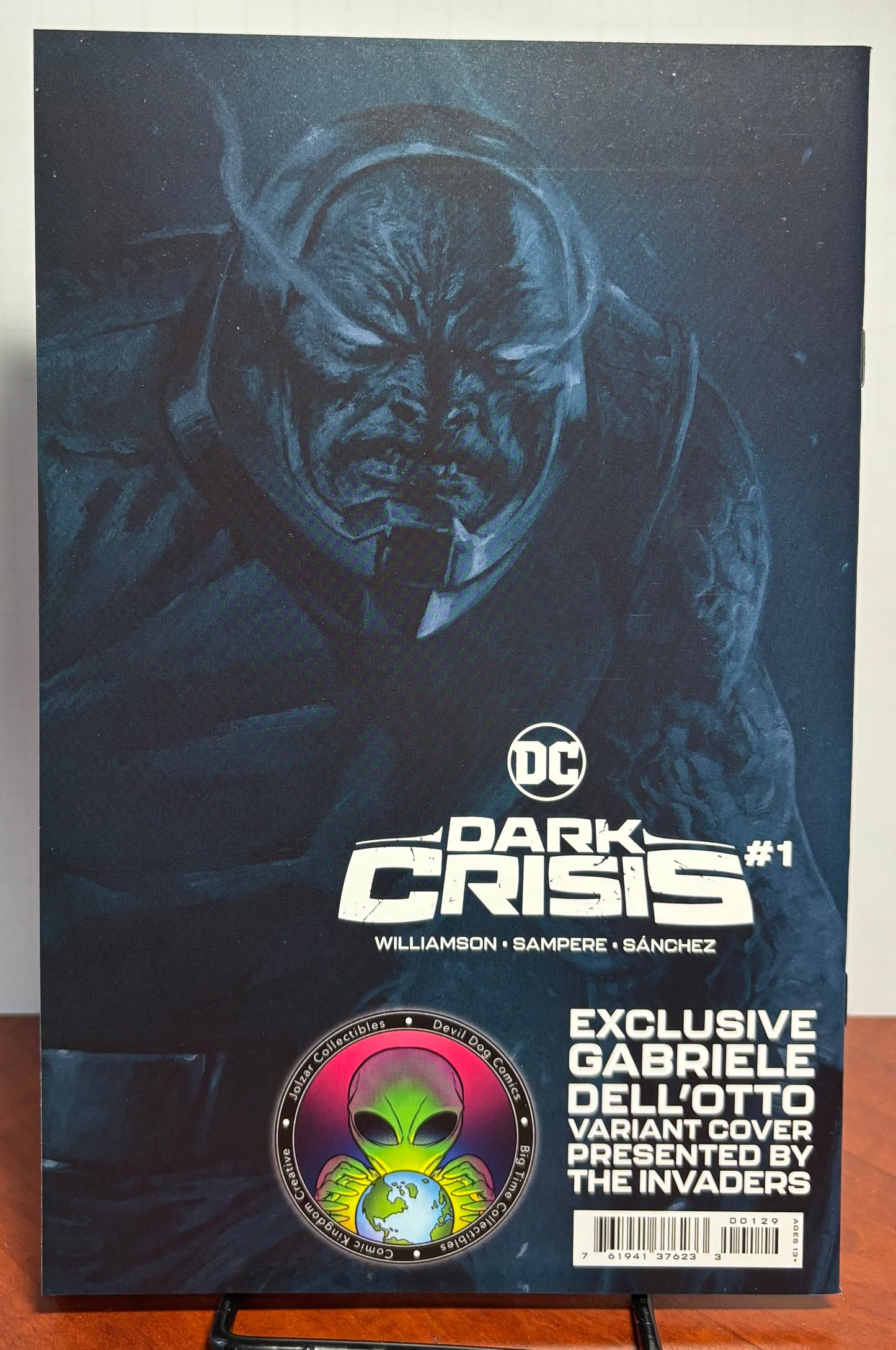 DARK CRISIS 1 DELL OTTO MINIMAL TRADE DRESS